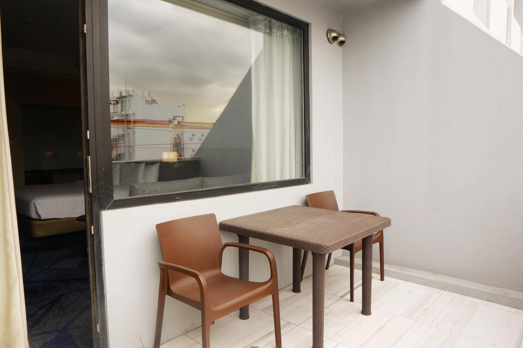 Luxent Hotel Bandar Quezon Luaran gambar