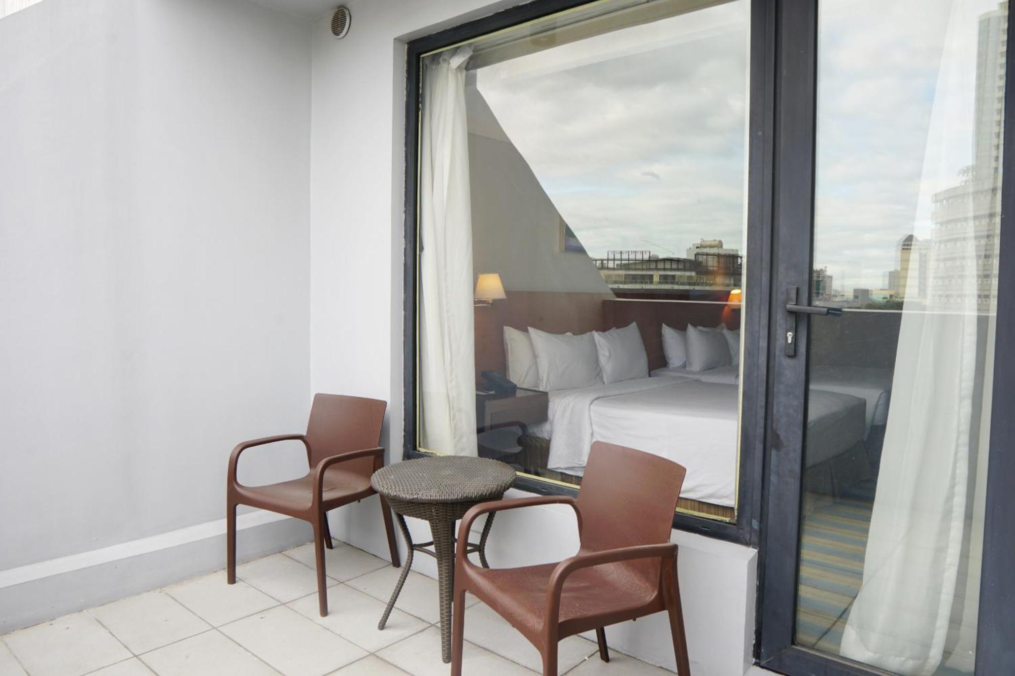 Luxent Hotel Bandar Quezon Luaran gambar