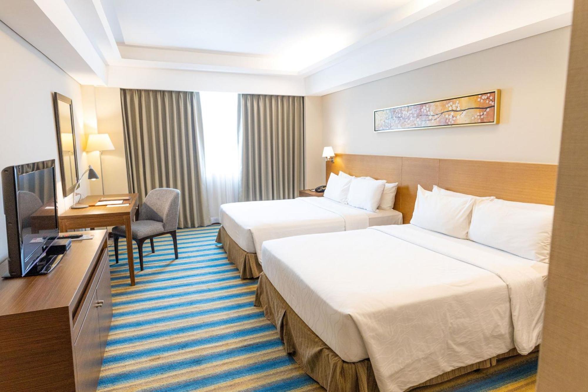 Luxent Hotel Bandar Quezon Luaran gambar
