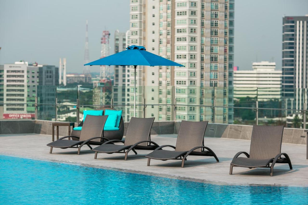 Luxent Hotel Bandar Quezon Luaran gambar